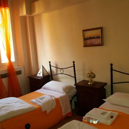Da Selly Bed & Breakfast มานโตวา ภายนอก รูปภาพ