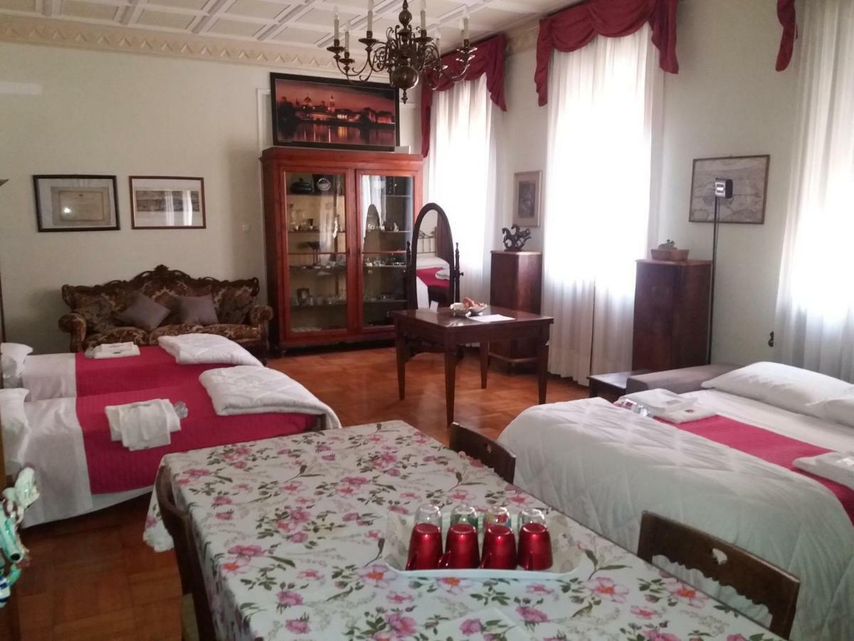 Da Selly Bed & Breakfast มานโตวา ภายนอก รูปภาพ
